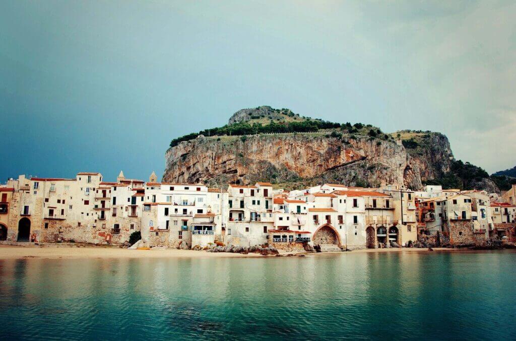 bono-vacaciones-a-cefalu
